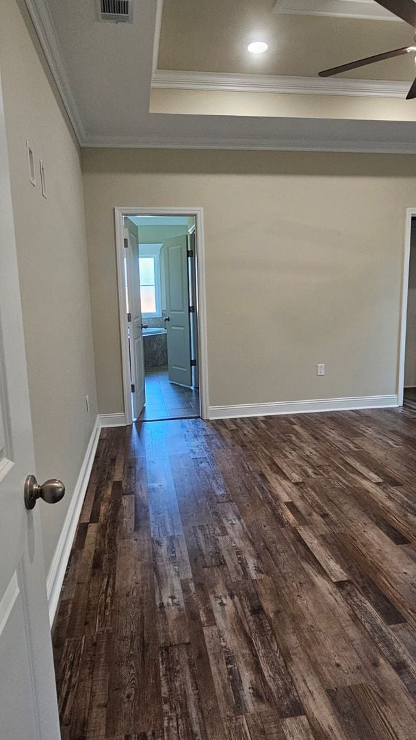 Building Photo - Knights Landing four bedroom home