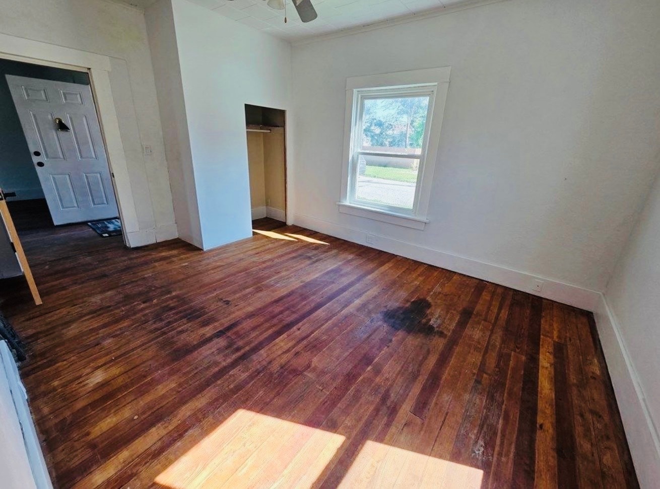 Building Photo - 1704 11th Ave S