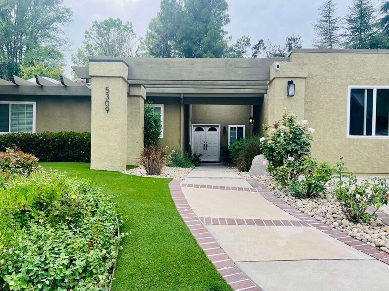 Building Photo - 5309 Lockhurst Dr