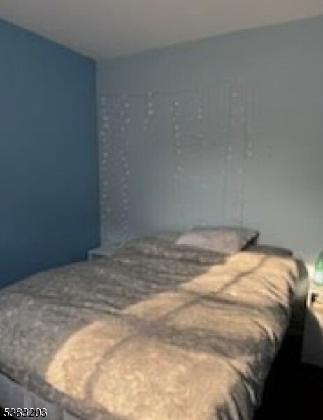 Building Photo - 70 Main St