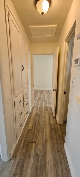 Building Photo - 626 Charlana Dr