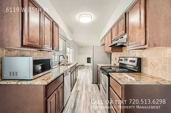Building Photo - 6119 W 85th Pl