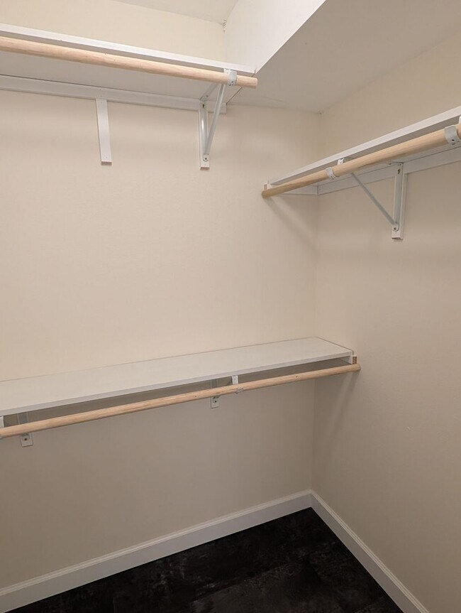 Building Photo - 2 Bed/ 2 Bath- Village South Condominiums - Available NOW!