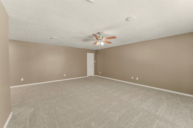 Building Photo - 2414 Falcon Knoll Ln
