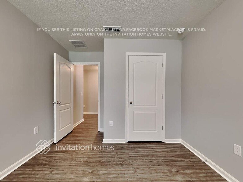 Building Photo - 3348 Canyon Falls Dr