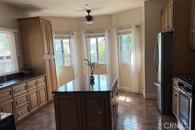 Building Photo - 507 Grove Pl