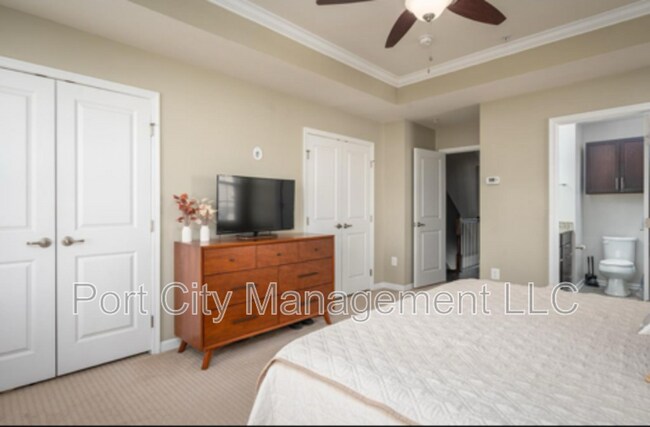 Building Photo - 907 S Macon St.
