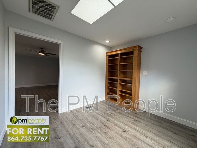 Building Photo - 134A Bennetts Bridge Rd.