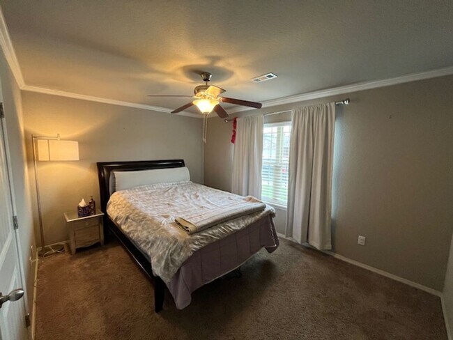 Building Photo - 2720 Brighton Pl