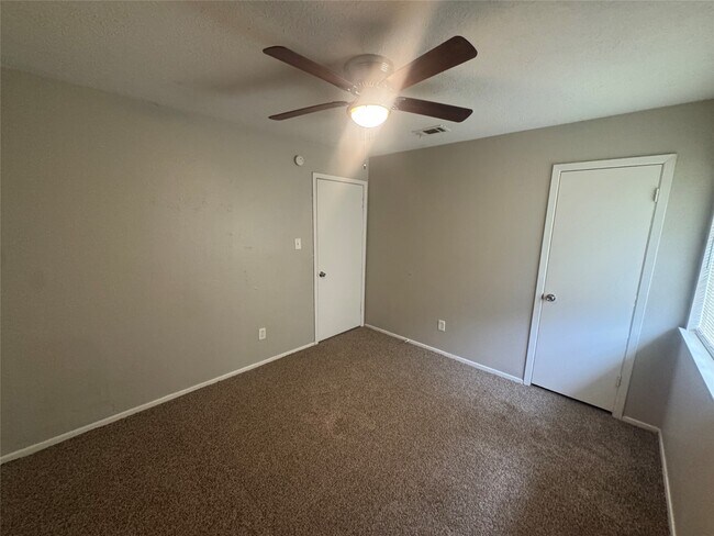 Building Photo - 23139 Lestergate Dr