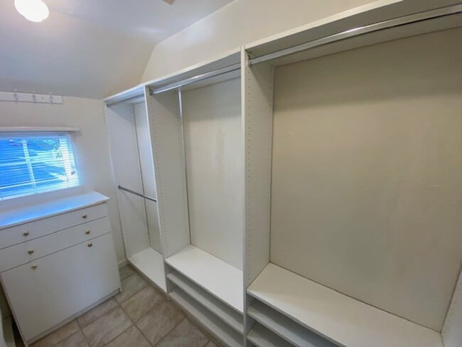 Building Photo - 24335 San Pedro Ln