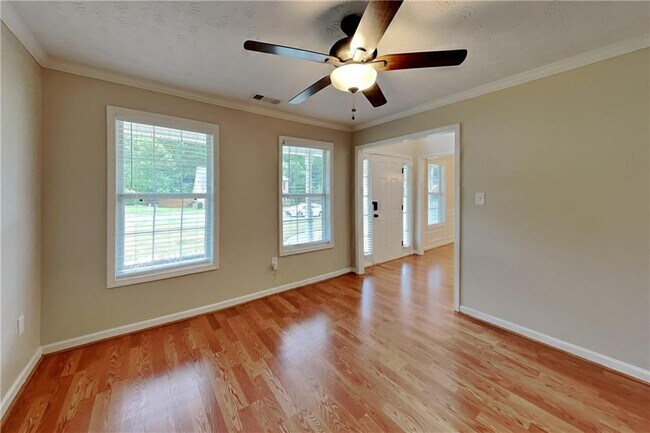 Building Photo - 7435 Calm Springs Dr