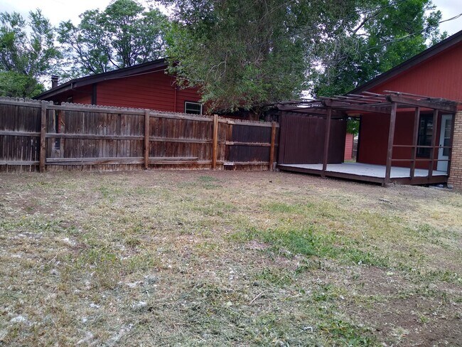 Building Photo - Available Now! Lakewood 2 Bed 2 Bath Duplex w/ Garage and Large Fenced Yard