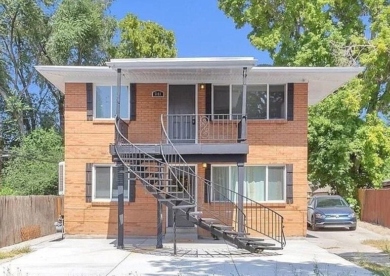 Building Photo - 341 Blaine Ave