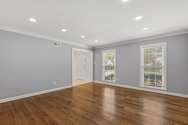 Building Photo - 7253 Stamford Dr