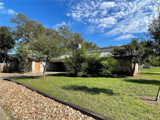 Building Photo - 2008 Conestoga Trail