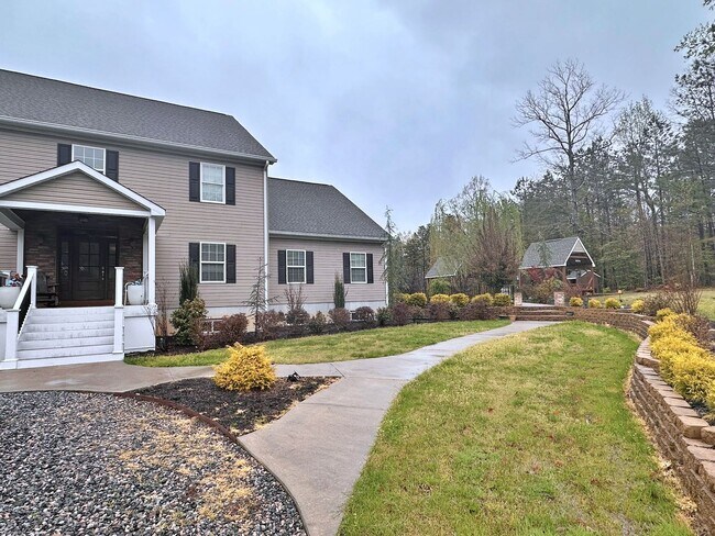 Building Photo - 17410 Duval Rd
