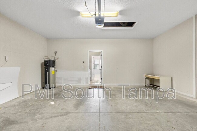 Building Photo - 11403 Holmbridge Ln