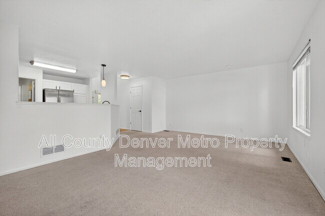 Building Photo - 10203 Vine Ct