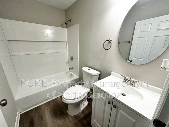 Building Photo - 411 W 10th St