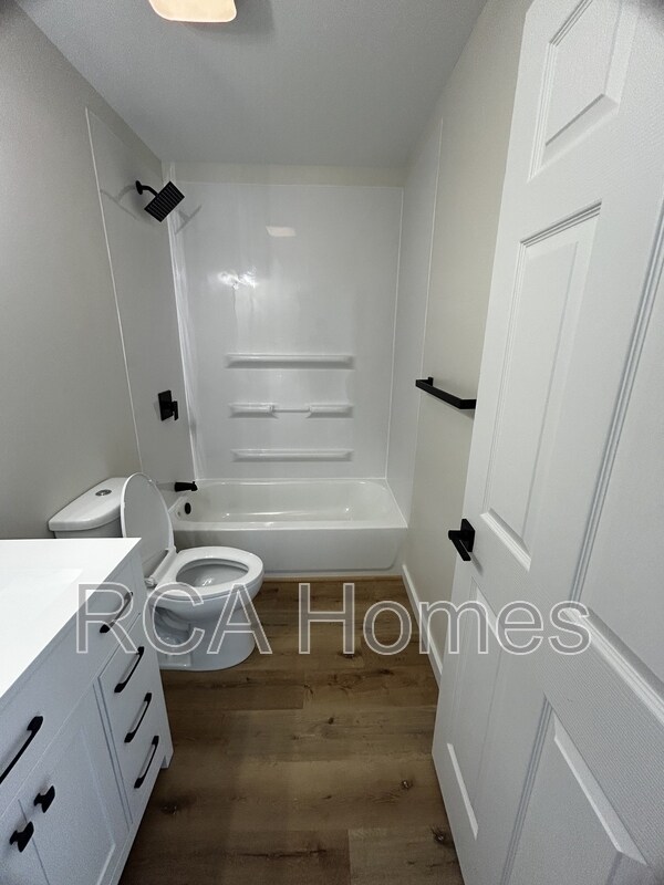 Building Photo - 3449 E 26th St