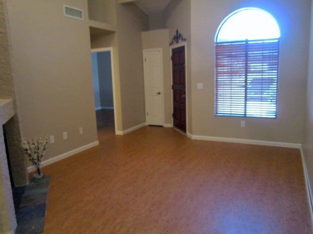 Building Photo - Great 2 bed/2 bath in convenient Mesa loca...