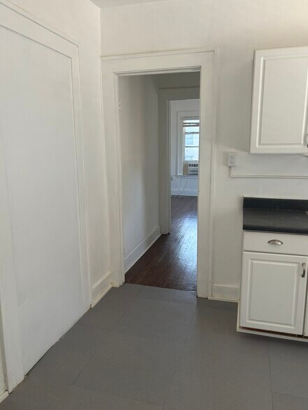 Building Photo - 5638 Richard Ave