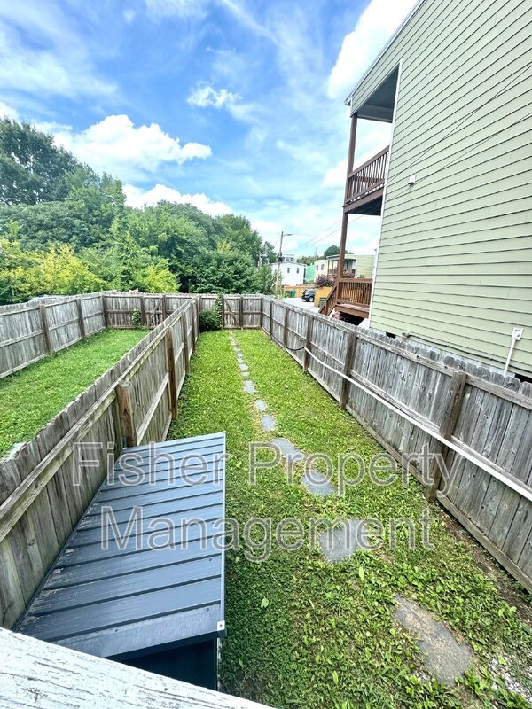 Building Photo - 2308 Venable St