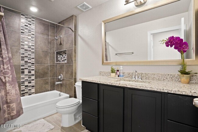 Building Photo - 1624 Brevoort St