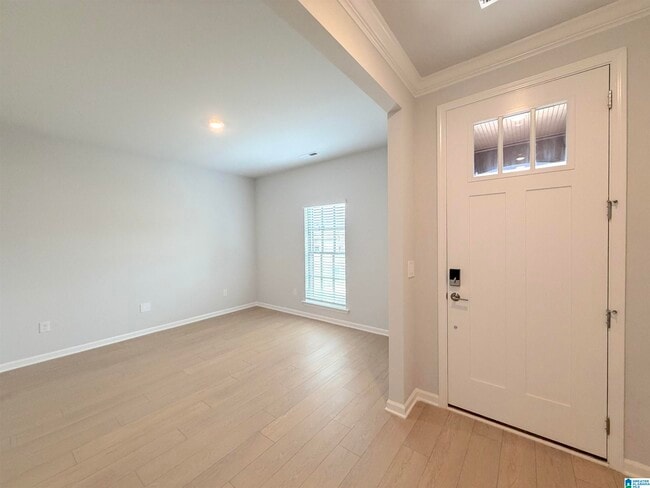 Building Photo - 204 Stockyard Cir