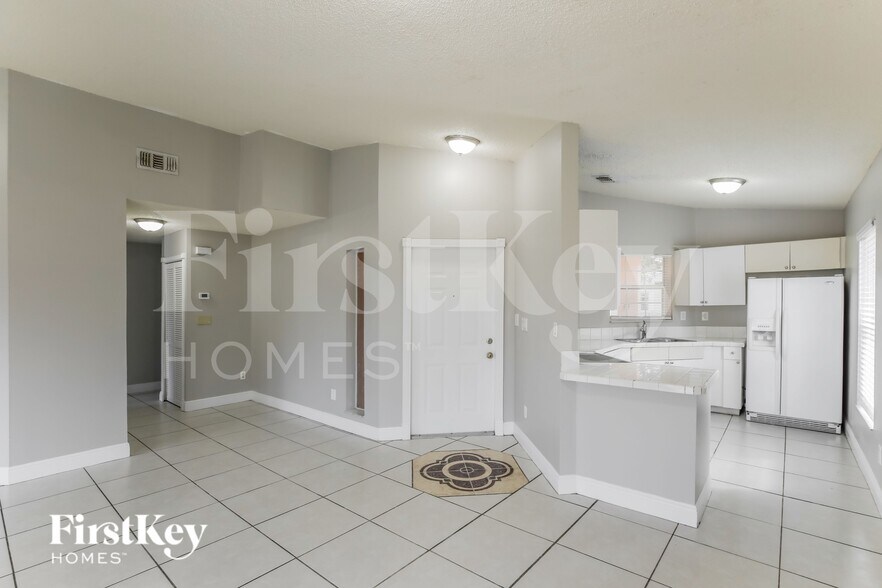 Building Photo - 25024 SW 128th Pl