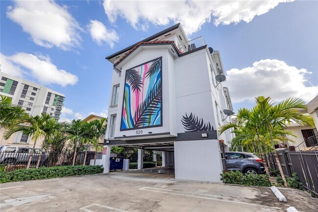 Building Photo - 520 SW 5th St