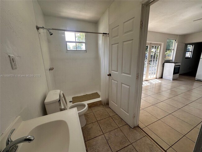 Building Photo - 16901 NW 51st Pl