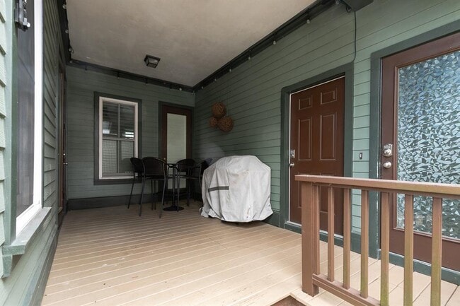 Building Photo - 7429 SW 66th Ln