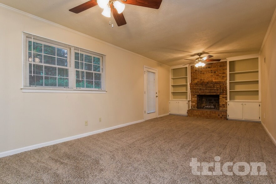 Building Photo - 1464 Yorkton Ct