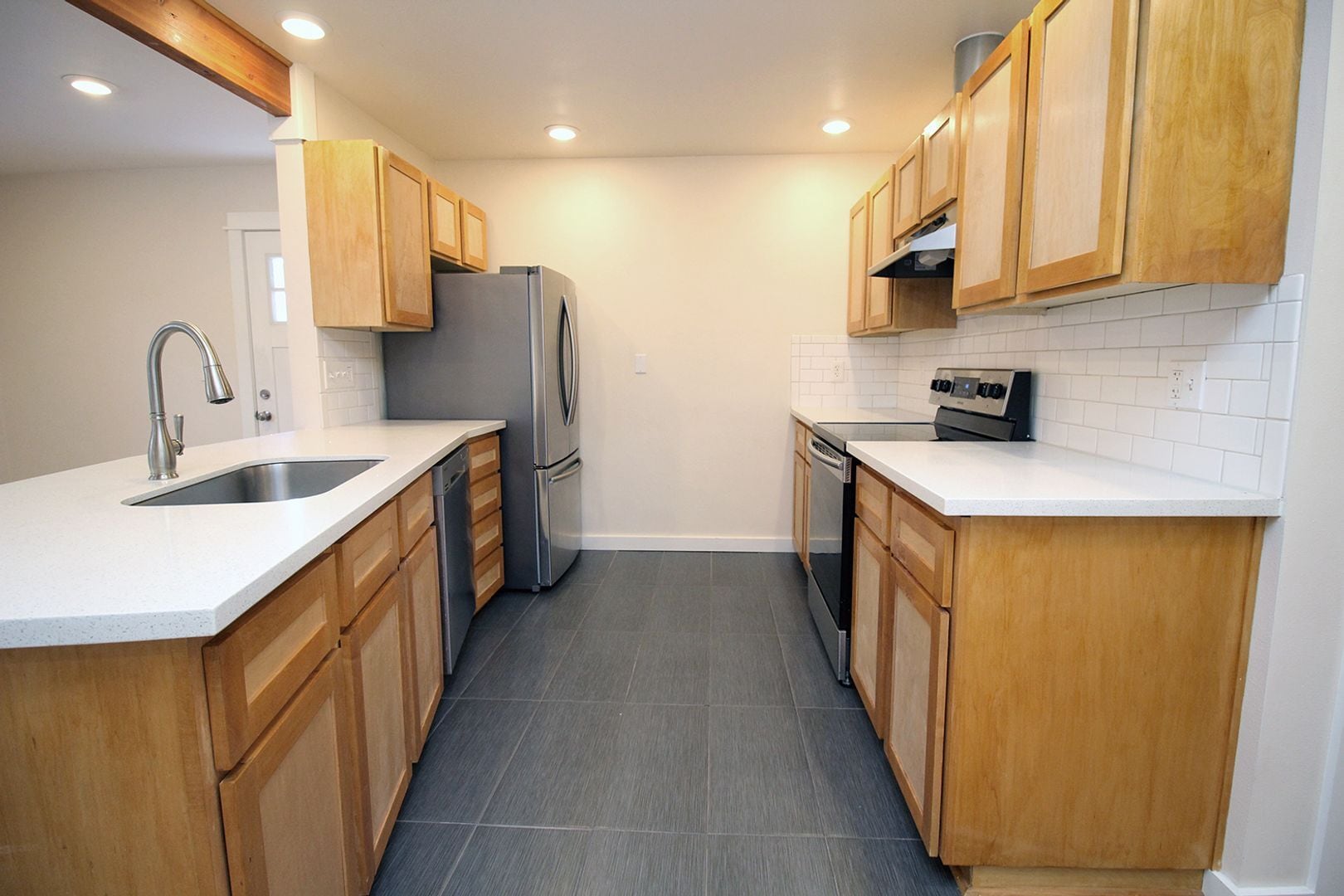 Building Photo - 6214 SE 51st Ave