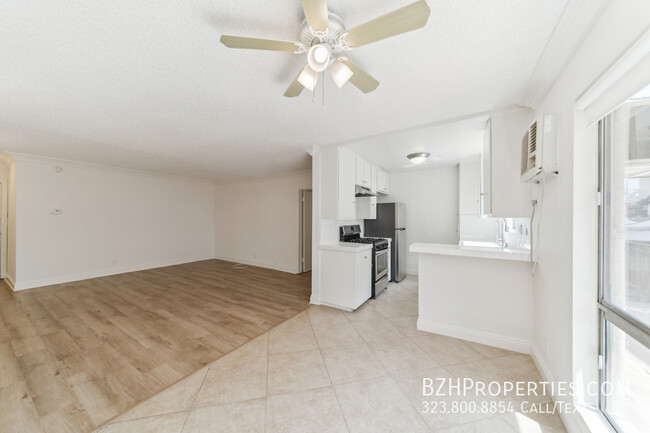 Primary Photo - 7540 Hampton Ave