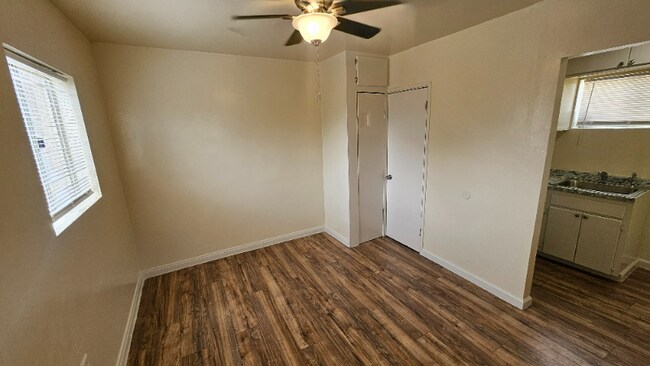Building Photo - 13455 Filmore St