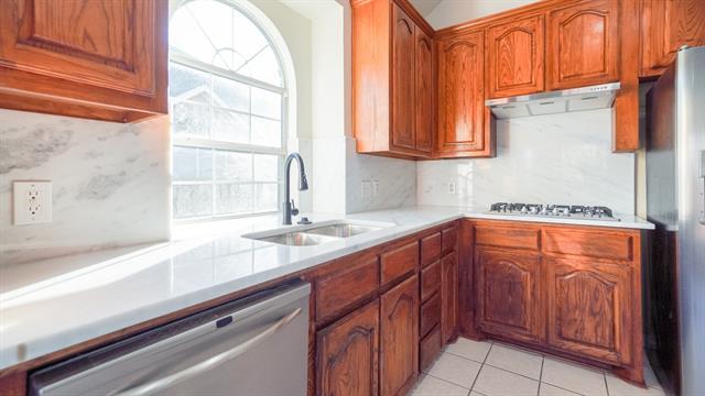 Building Photo - 912 Chestnut Ct