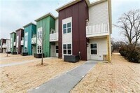 Building Photo - 3406 Glen Rd