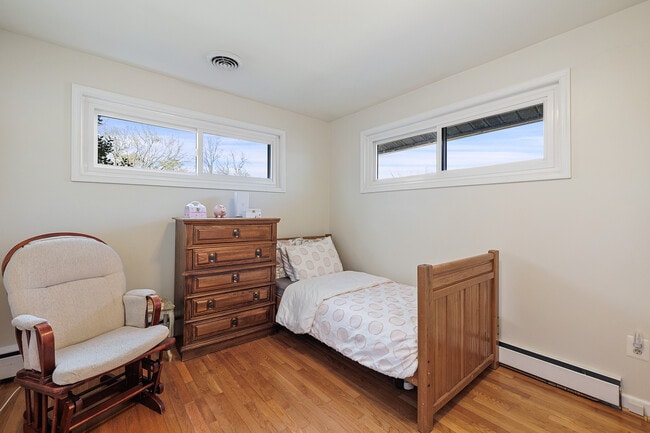 Building Photo - 10119 Farmington Dr