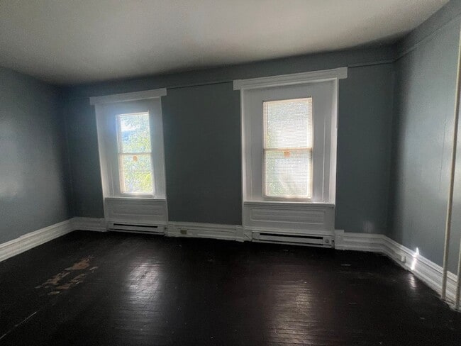 Building Photo - 1513 Perkiomen Ave