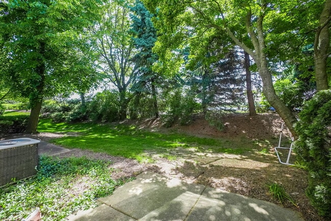 Building Photo - 3013 Kentshire Cir