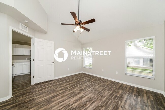 Building Photo - 3 Bedroom Pet-Friendly Home in Palmetto, FL with Main Street Renewal