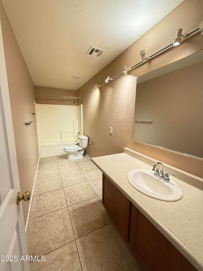 Building Photo - 11752 W Foothill Dr