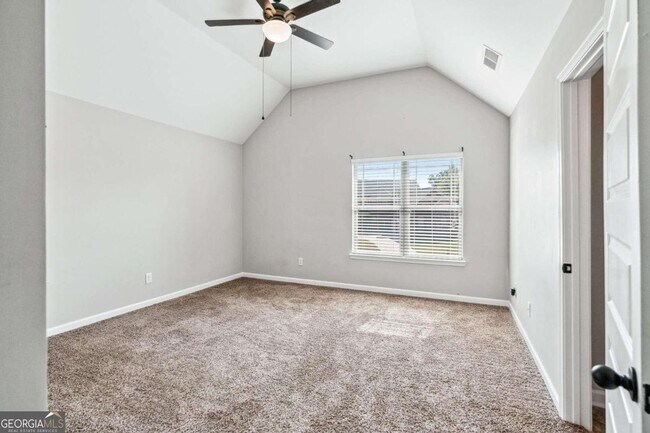 Building Photo - 2214 Golden Eagle Dr