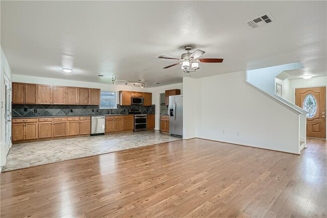 Building Photo - 1105 Fox Sparrow Cove