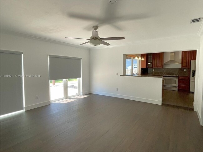 Building Photo - 5740 SW 45th Terrace