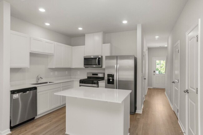 Building Photo - 2985 Mallard Dr