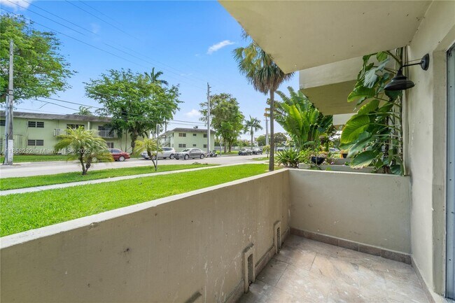 Building Photo - 7505 SW 82nd St